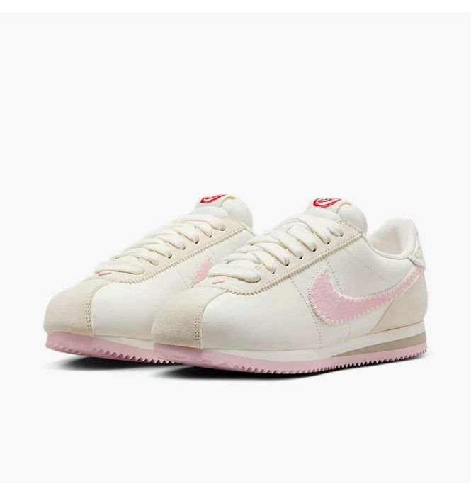 Кросівки жіночі Nike Cortez ValentineS Day Beige HV6012-161