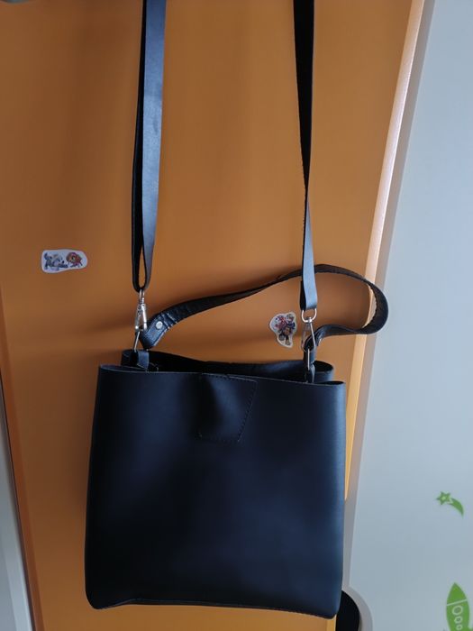 Чорна жіноча сумка