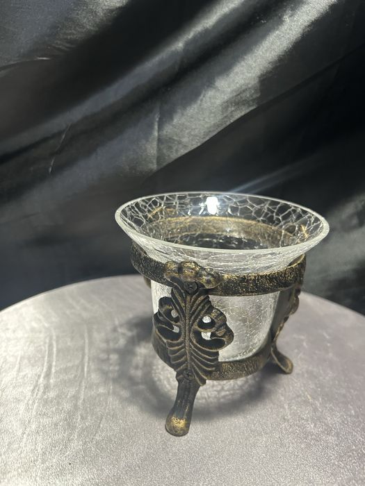 Szklana misa w metalowym stelażu – styl retro – szkło lodowe