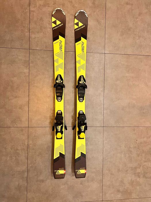 Narty Fisher RC Race JR 4 130 cm z wiazaniami FJ7