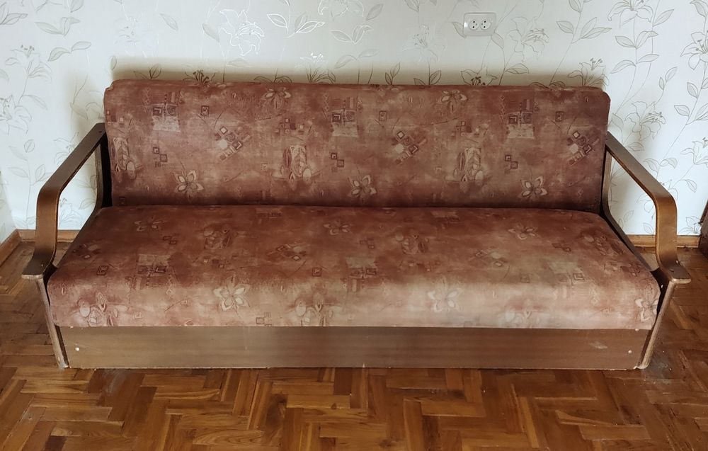 Диван книжка Литва