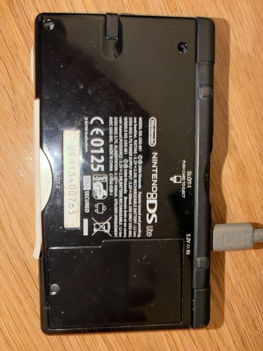 Nintendo DS lite
