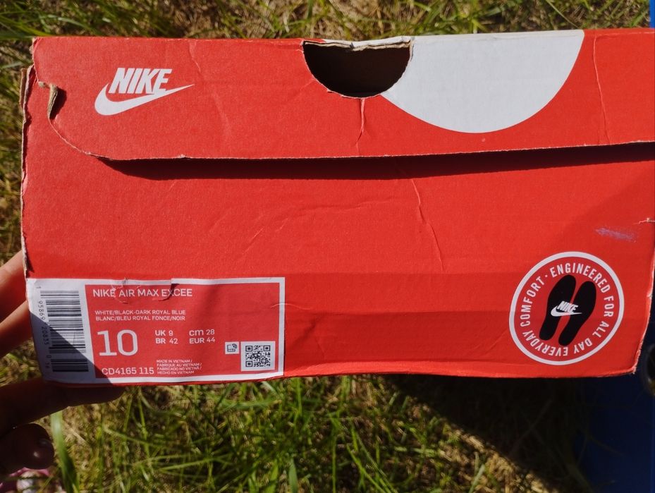 Кросівки Nike Air Max Excee оригінал US10 (28 cm)