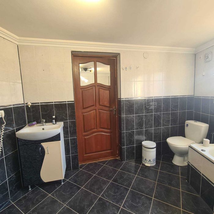 Продається чудовий сімейний будинок в м.Берегово