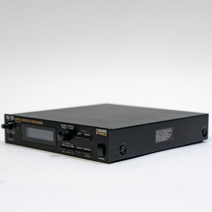 Легендарний гітарниій процессор Roland SE 70