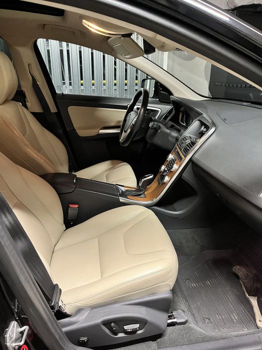 Xc60 2.0 T5 Harman Kardon, Radar, bixenon, pełna opcja