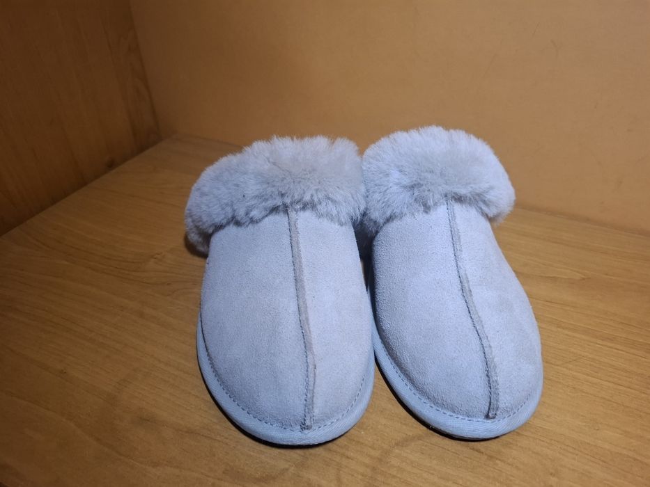 Жіночі фірмові тапулі, Ugg