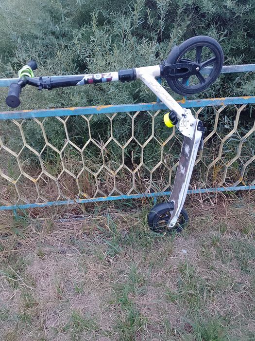 Продам самокат не елекро
