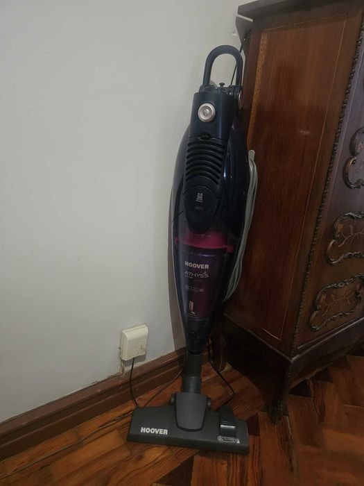 Aspirador compacto Hoover