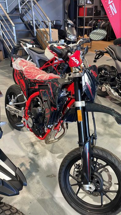 SWM SM 125-R 0KM 2026
