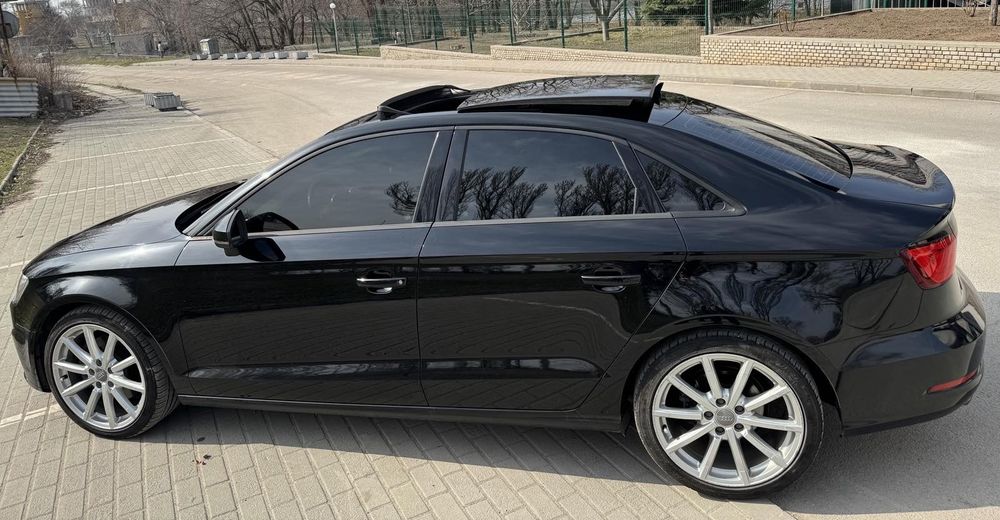 Продам AUDI   А3