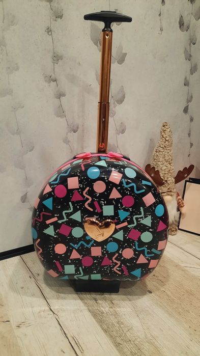 Walizka garderoba LOL