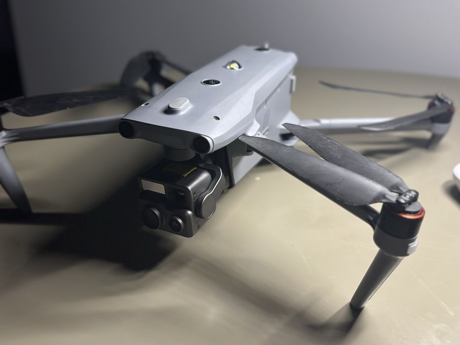 Autel Evo Max 4t-xe ( Тушка + Батка наліт 2 години)