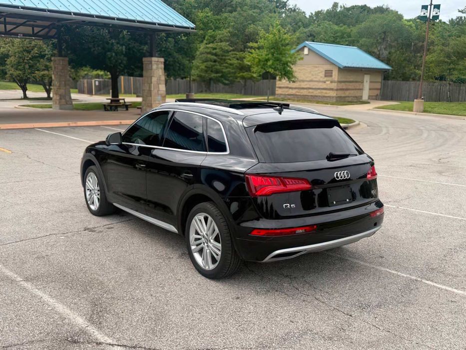 Audi Q5 2.0T      2018