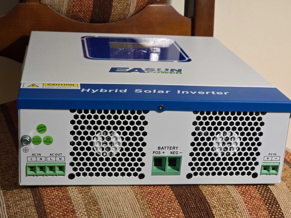 Гібридний інвертор Easun 3.2 kW 24V + Wi-Fi