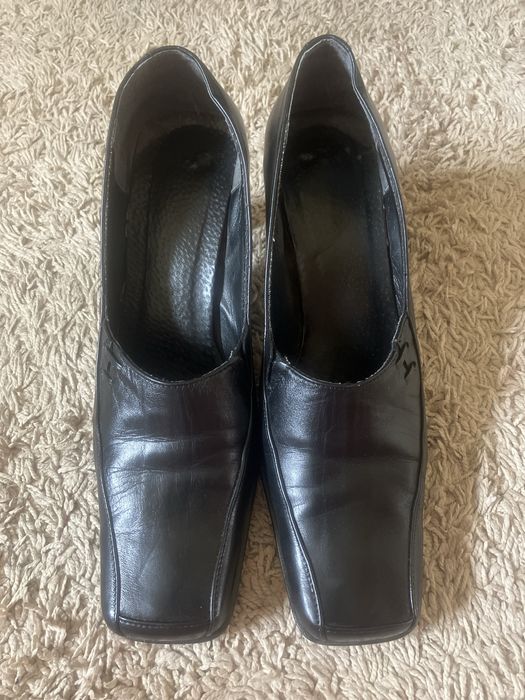 Buty damskie na obcasie