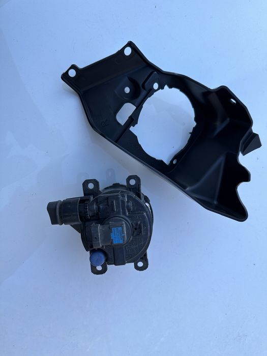 Заглушка противотуманной фары Honda CRV, Audi Q5, Chevrolet Impala