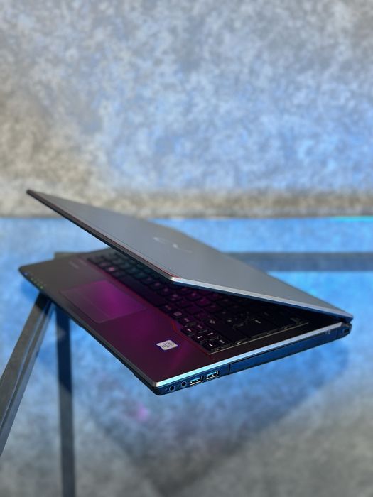 Ноутбук Fujitsu LifeBook E746 / i5-6300U / 4GB RAM / SSD 120GB / Intel HD Graphics 520 / 14” FullHD / SimCard