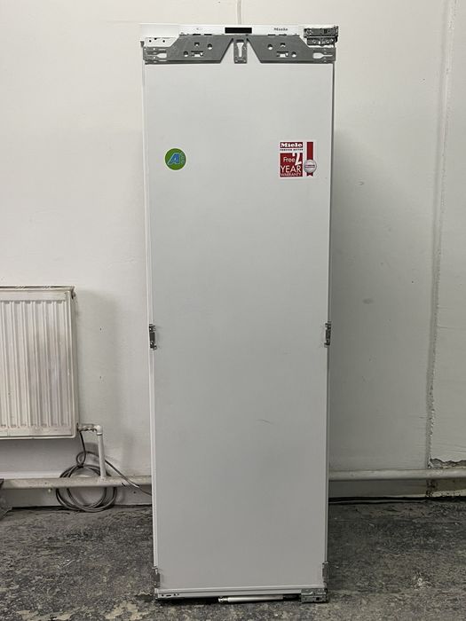 Холодильник вбудований Miele K 37683 iDF