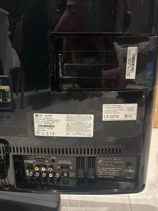 Телевізор LG 32LH7000