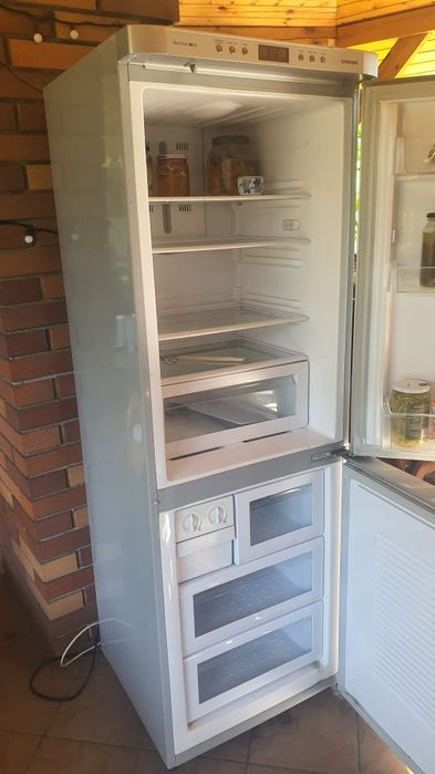 Lodówka samsung rl33eams półka