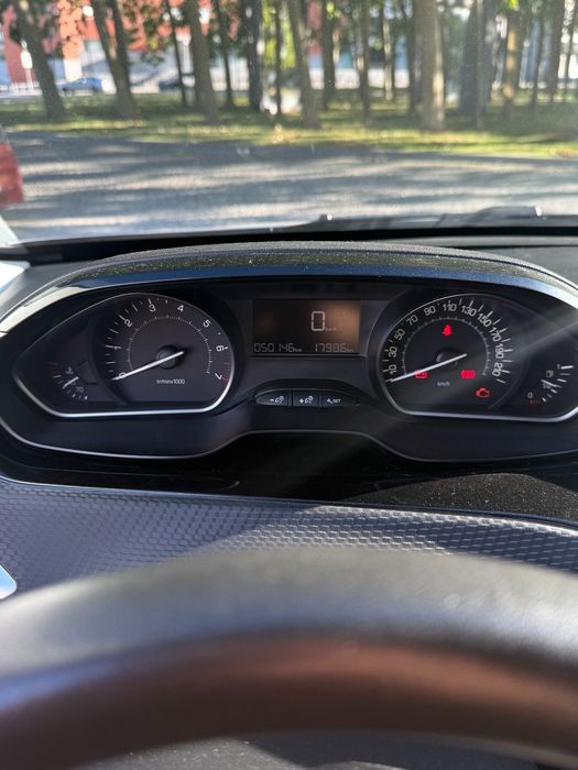 Peugeot 2008 — fotografia 5