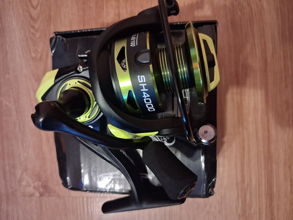 Kołowrotek wędkarski  sh 4000