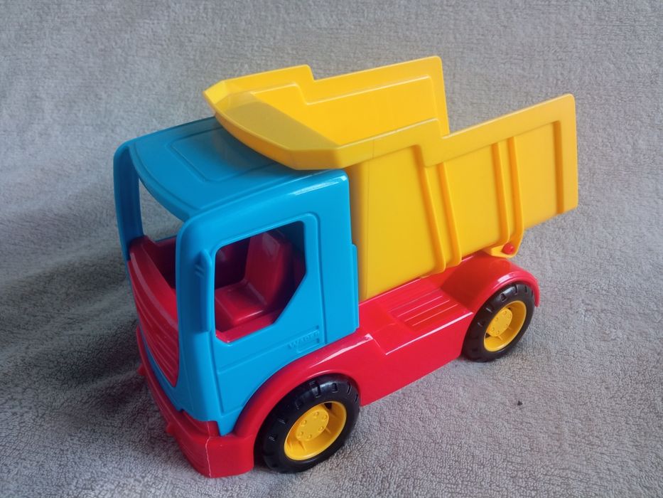 Autka  Technok i Wader z 4szt.