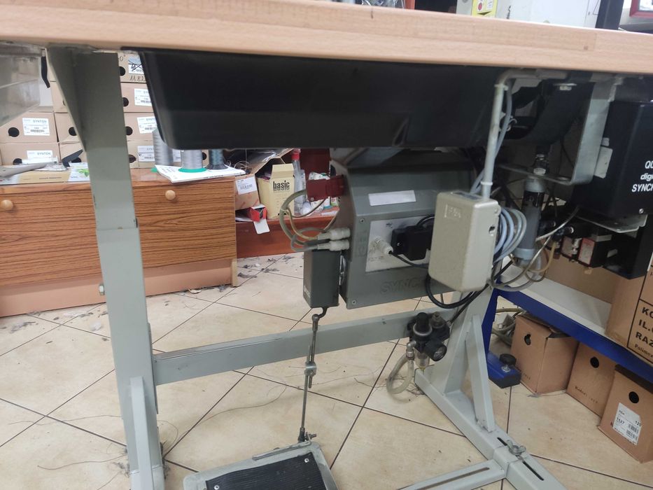 Maszyna do szycia Durkopp Adler 767