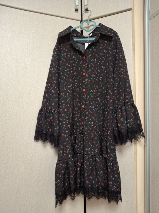 Сукня чорна з рюшами46-48