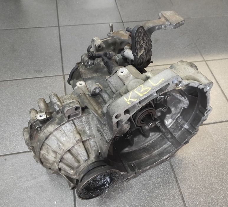 МКПП Кпп коробка передач Caddy Skoda golf  код KBL мотор BLS 1.9 tdi 5 ступка