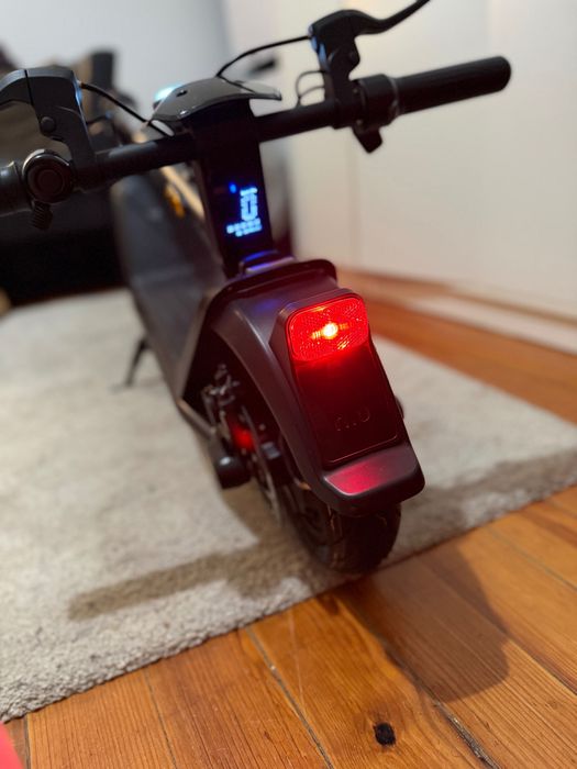 Trotinete Elétrica NIU KQi3 PRO— Como Nova, 182 km, Garantia até 2027