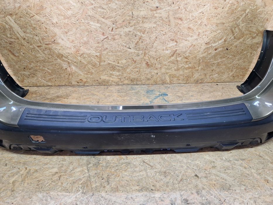 Subaru Outback zderzak tylny tył PDC  57704AN320