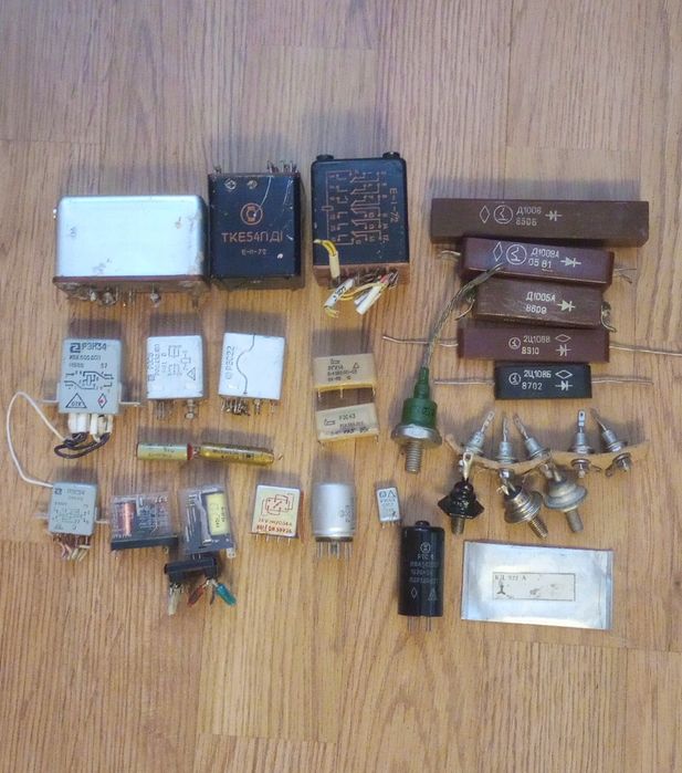 Радиодетали СССР: 212 грн. - Аксесуари й комплектуючі Хмельницький на Olx