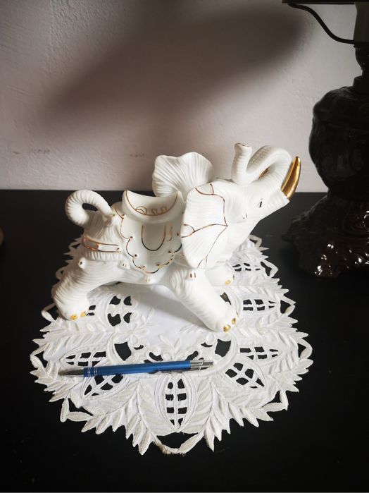 Porcelanowy slon