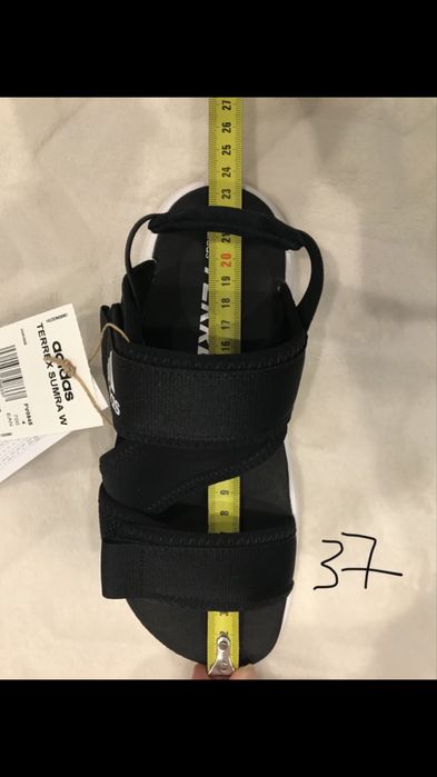 Продам жіночі спортивні босоніжки ADIDAS