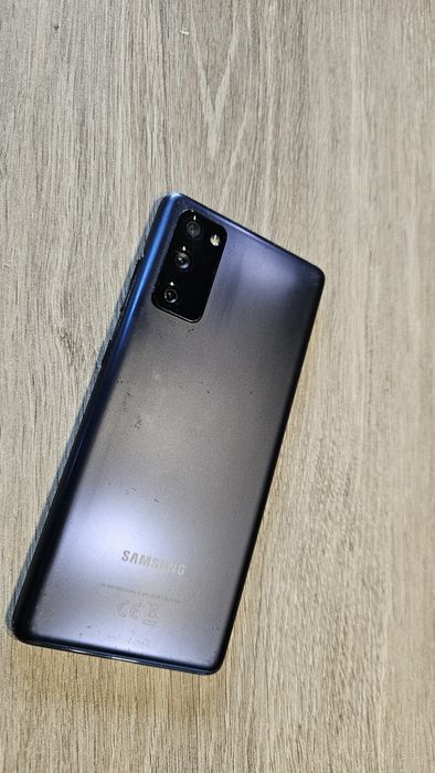 Samsung s20 FE , pamięć 128 GB, 6 GB RAM