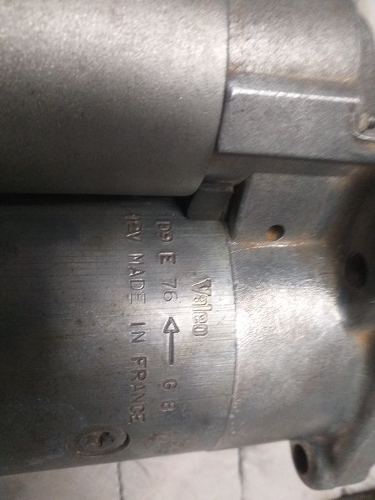 Vendo motor de arranque valeo a funcionar bem para . Renault