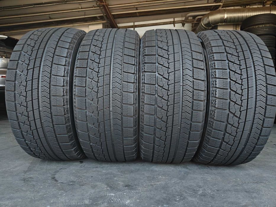 Bridgestone Blizzak R18 245/50 зимові шини липучки у відмінному стані