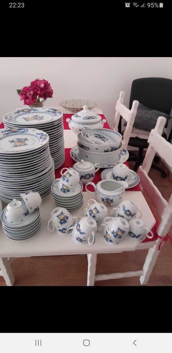 Serviço de  jantar vista alegre  Viana