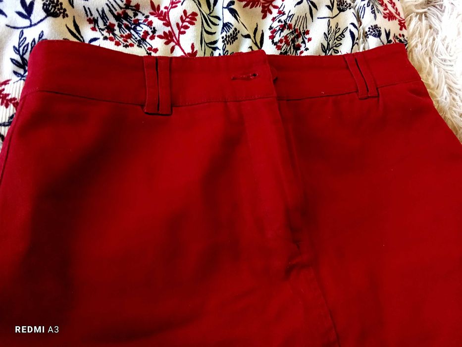 Bluzka, sweter, spódnica, czerwony komplet