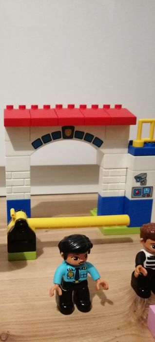 Lego Duplo, komisariat policji 10902