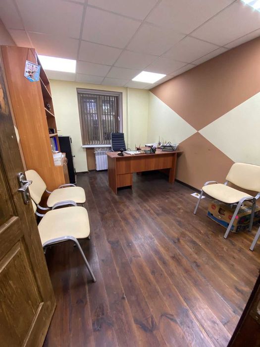 Продам Офісне приміщення вул. В,Морська