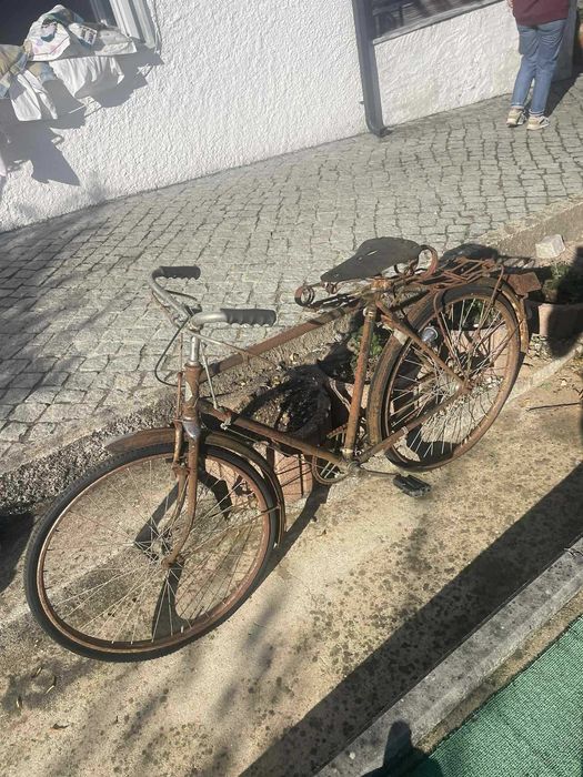 Bicicletas Rusticas pasteleira para decoração