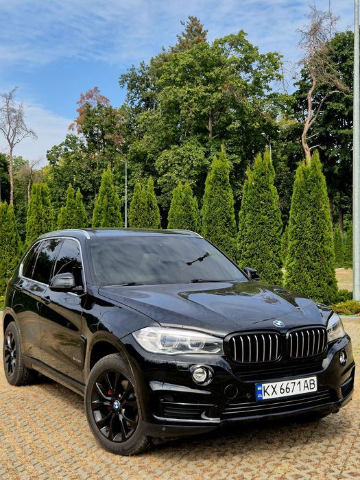Продам BMW x5 f15