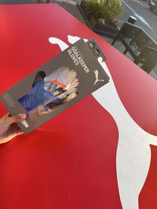 Puma (Goalkeeper Gloves)