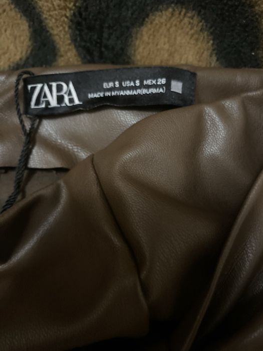 Юбка кожаная шоколад  Zara