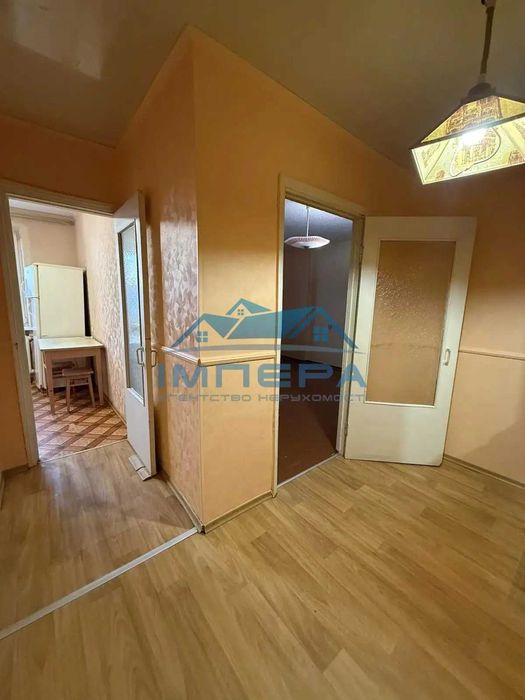Продаж 1к квартири на Алмазному. 40м2. Цегла