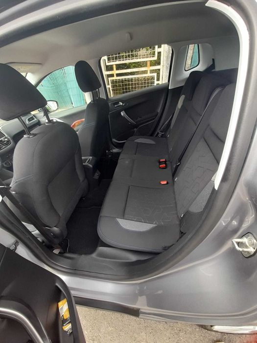 Peugeot 2008 1.2 Style | 95.000 km | Distribuição Mudada | Câmara Traseira | Bola Reboque
