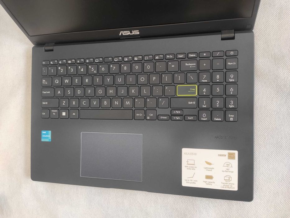 Asus 15,6"/ Komplet / Nowy gwar. producenta / Windows 11